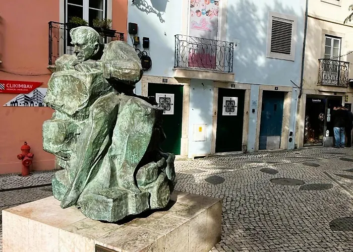 Art Historic House לייריה